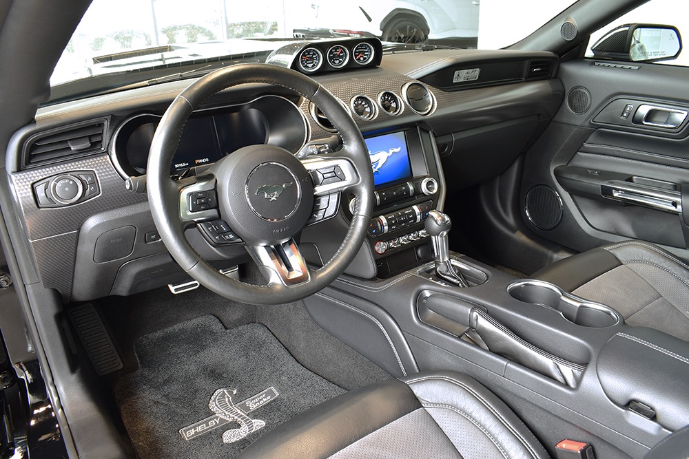 2020 Ford Mustang Image 8