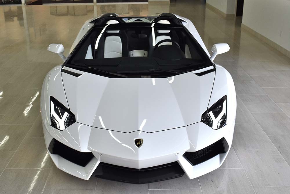 2013 Lamborghini Aventador Image 9