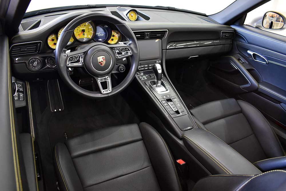 2017 Porsche 911 Image 3