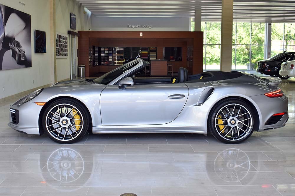2017 Porsche 911 Image 6