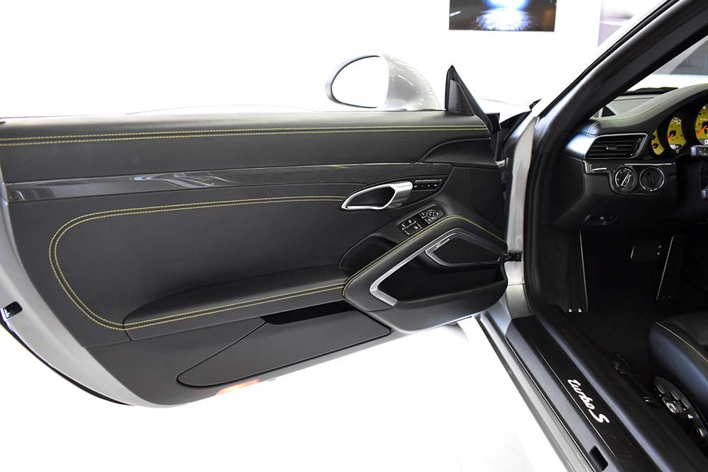 2017 Porsche 911 Image 7