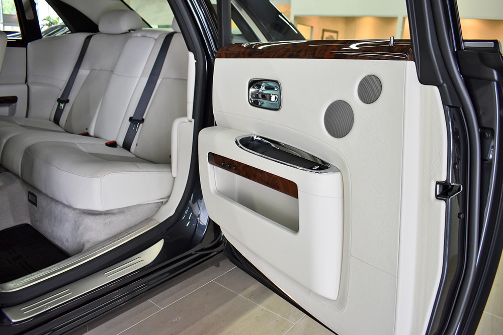 2011 Rolls-Royce Ghost Image 7