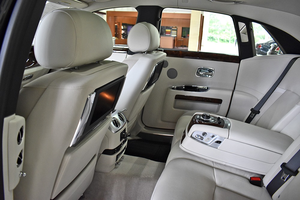 2011 Rolls-Royce Ghost Image 9