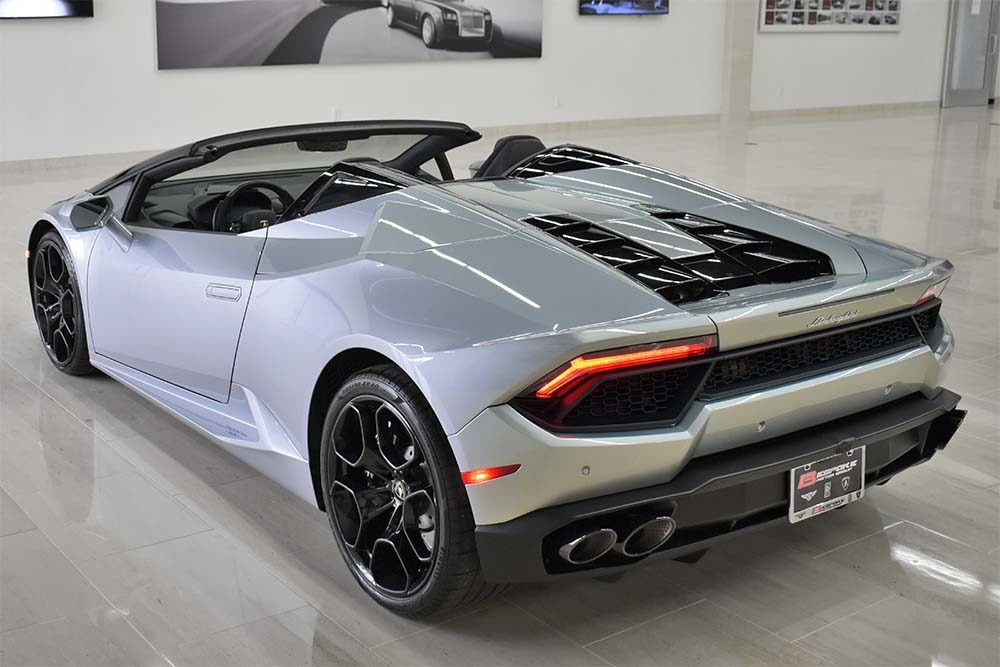 2019 Lamborghini Huracan Image 2