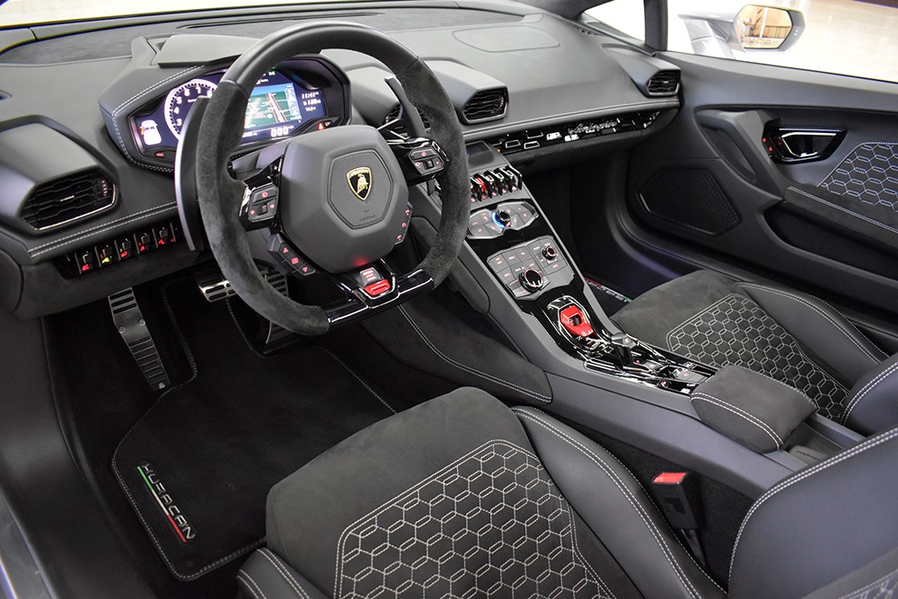 2019 Lamborghini Huracan Image 3