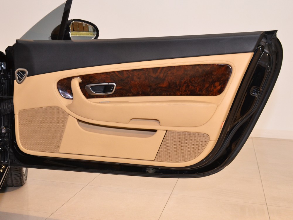 2005 Bentley Continental GT Image 18