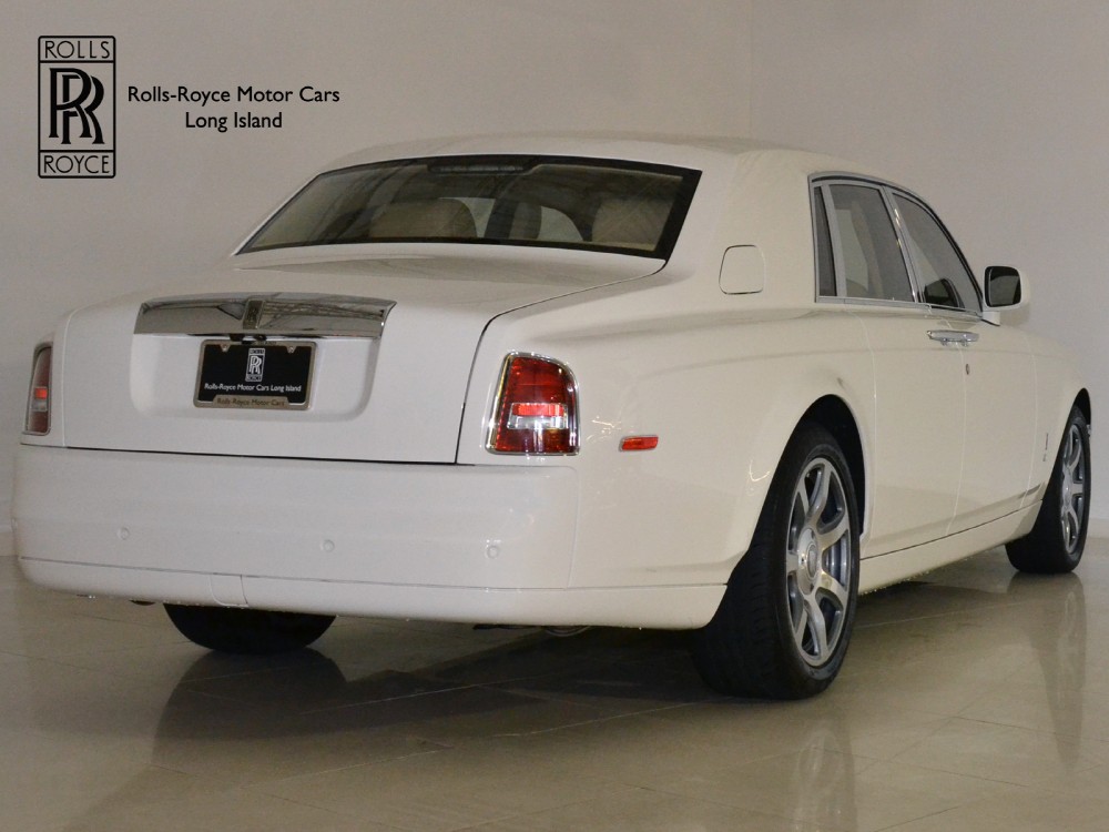 2010 Rolls-Royce Phantom Image 2