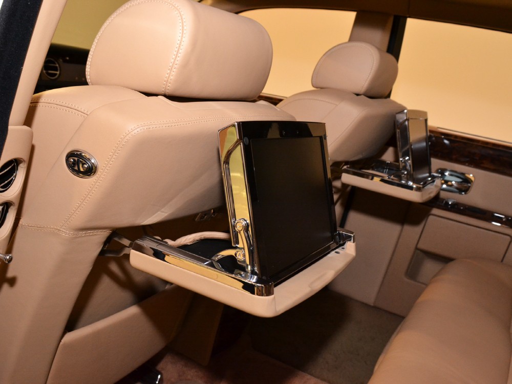 2010 Rolls-Royce Phantom Image 22