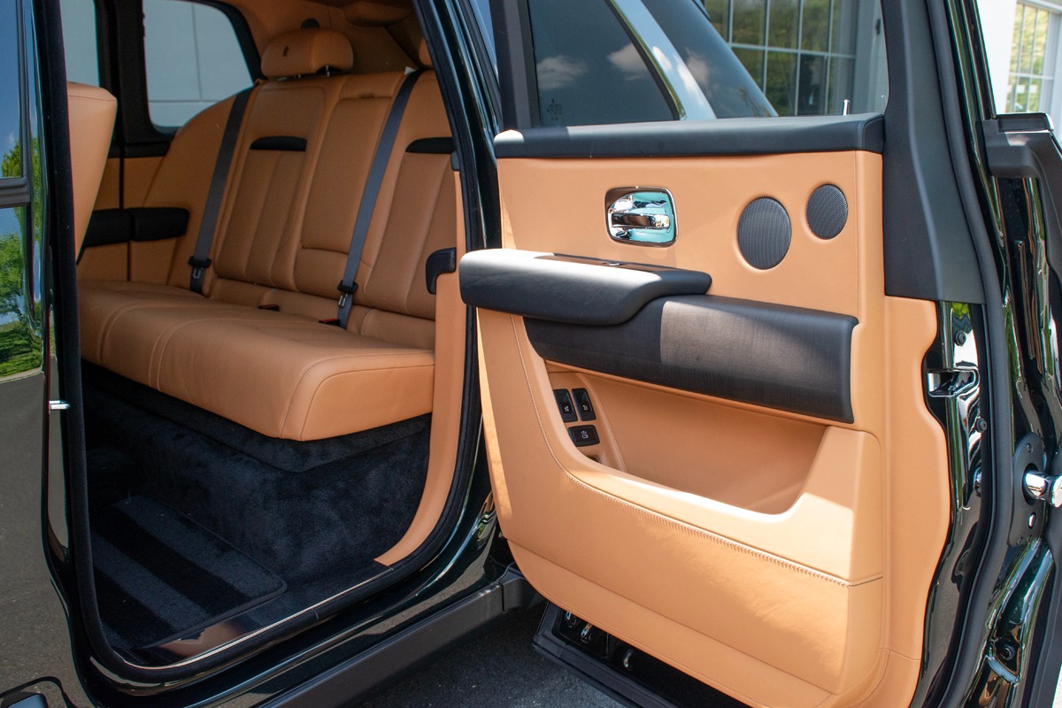 2022 Rolls-Royce Cullinan Image 11