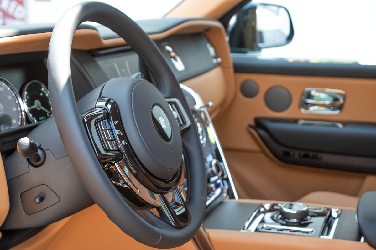 2022 Rolls-Royce Cullinan Image 13