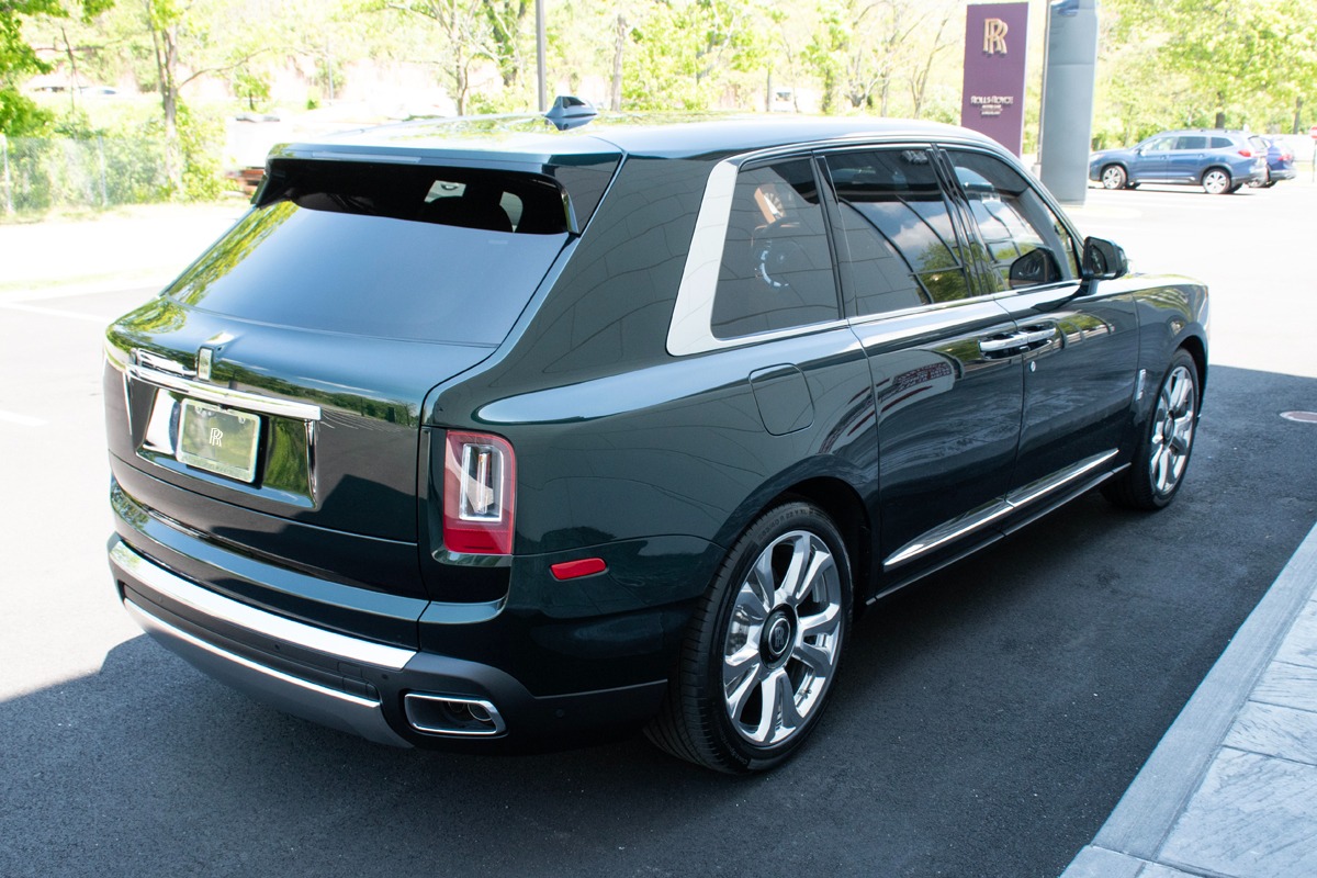 2022 Rolls-Royce Cullinan Image 18