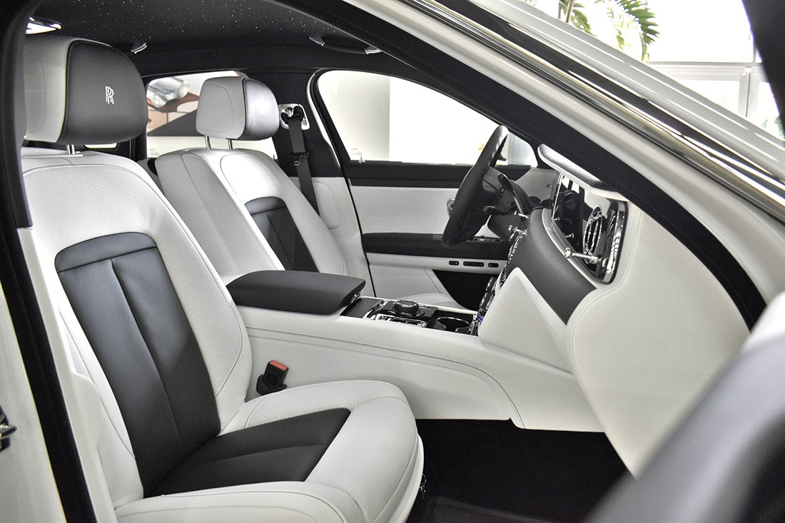 2022 Rolls-Royce Ghost Image 4
