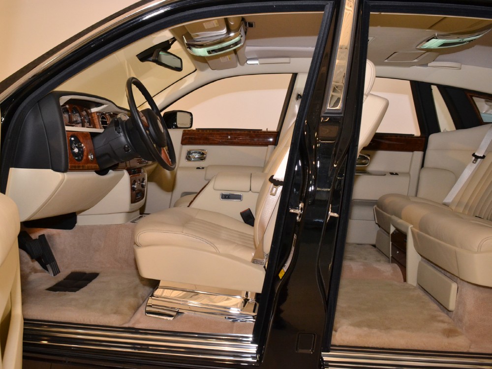 2006 Rolls-Royce Phantom Image 13