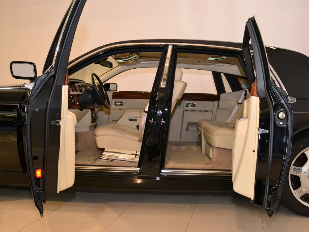 2006 Rolls-Royce Phantom Image 17