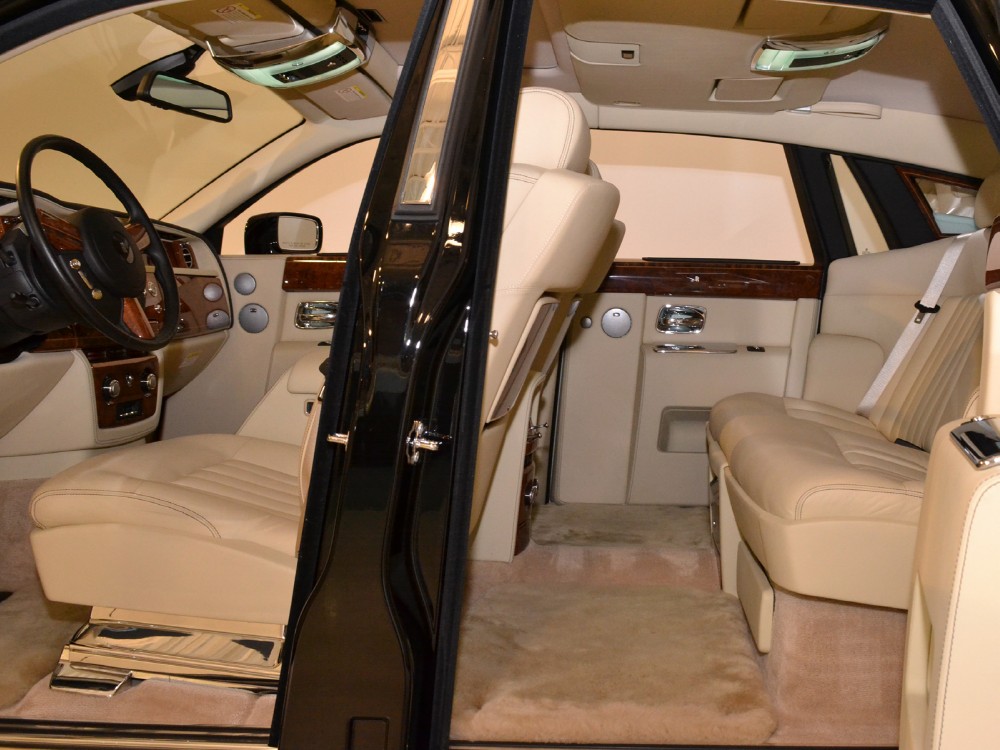 2006 Rolls-Royce Phantom Image 18