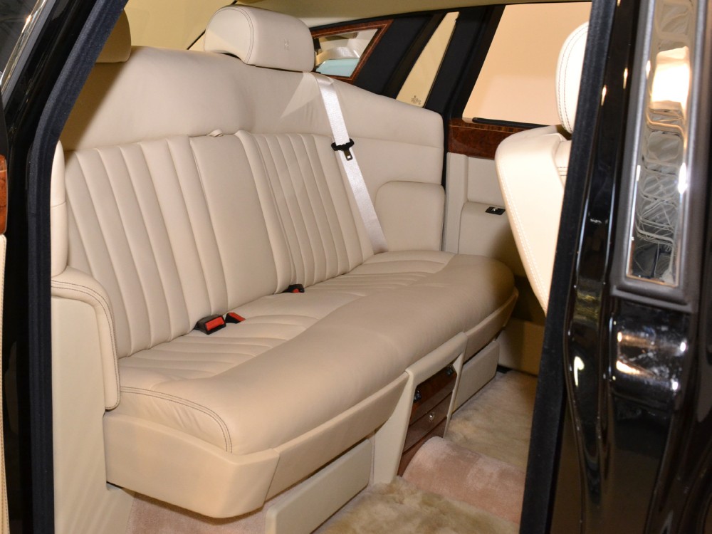 2006 Rolls-Royce Phantom Image 23
