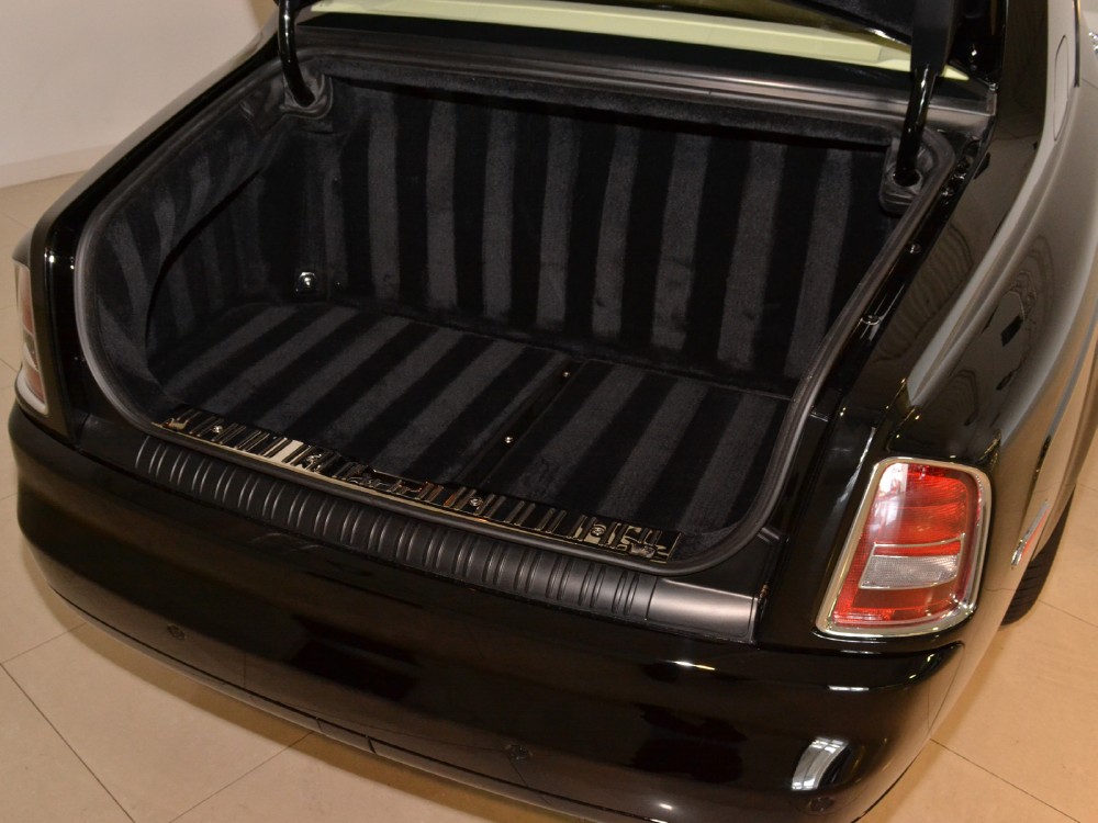 2006 Rolls-Royce Phantom Image 30