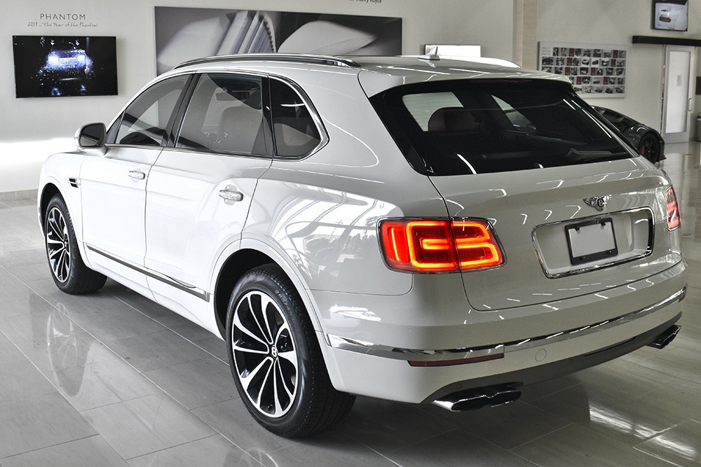 2020 Bentley Bentayga V8 Image 2