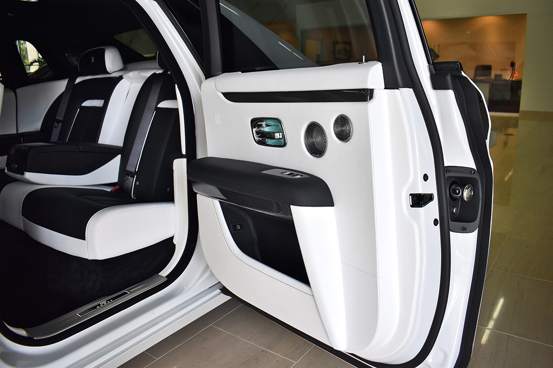 2022 Rolls-Royce Ghost Image 12