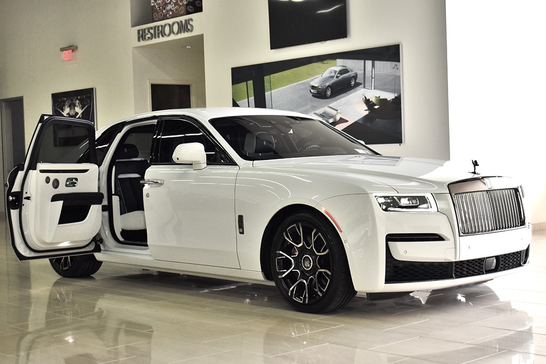 2022 Rolls-Royce Ghost Image 15