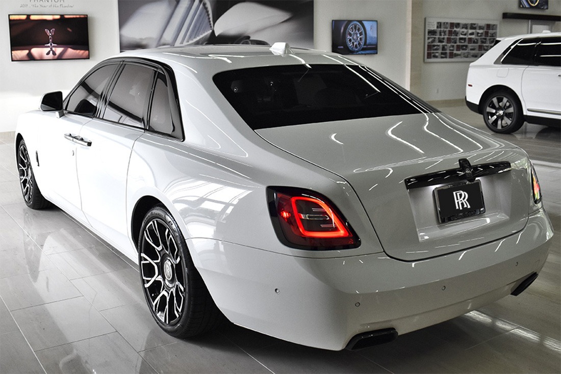 2022 Rolls-Royce Ghost Image 2