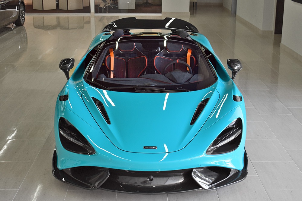 2022 McLaren 765LT Spider Image 3