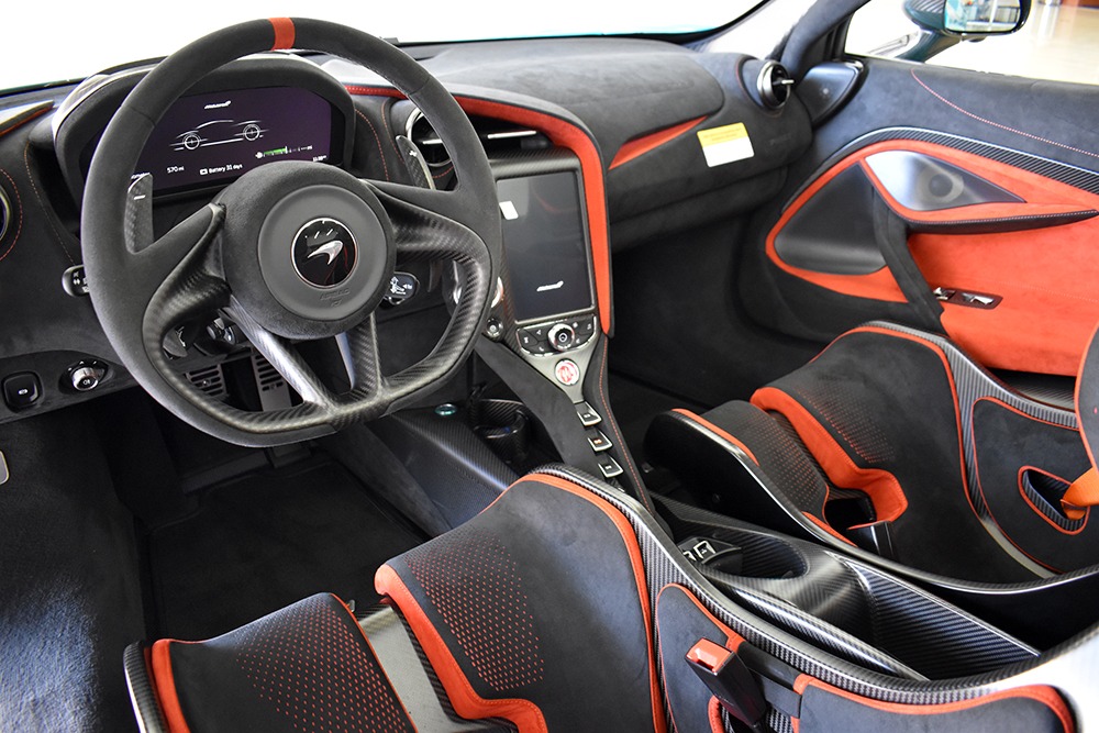 2022 McLaren 765LT Spider Image 5