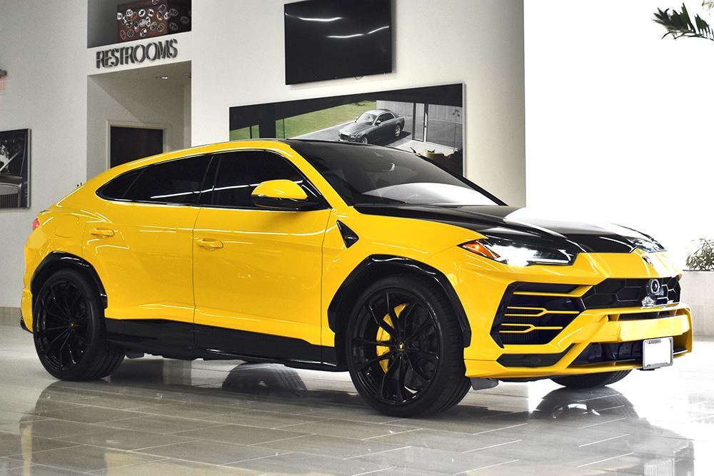 2022 Lamborghini Urus Image 5