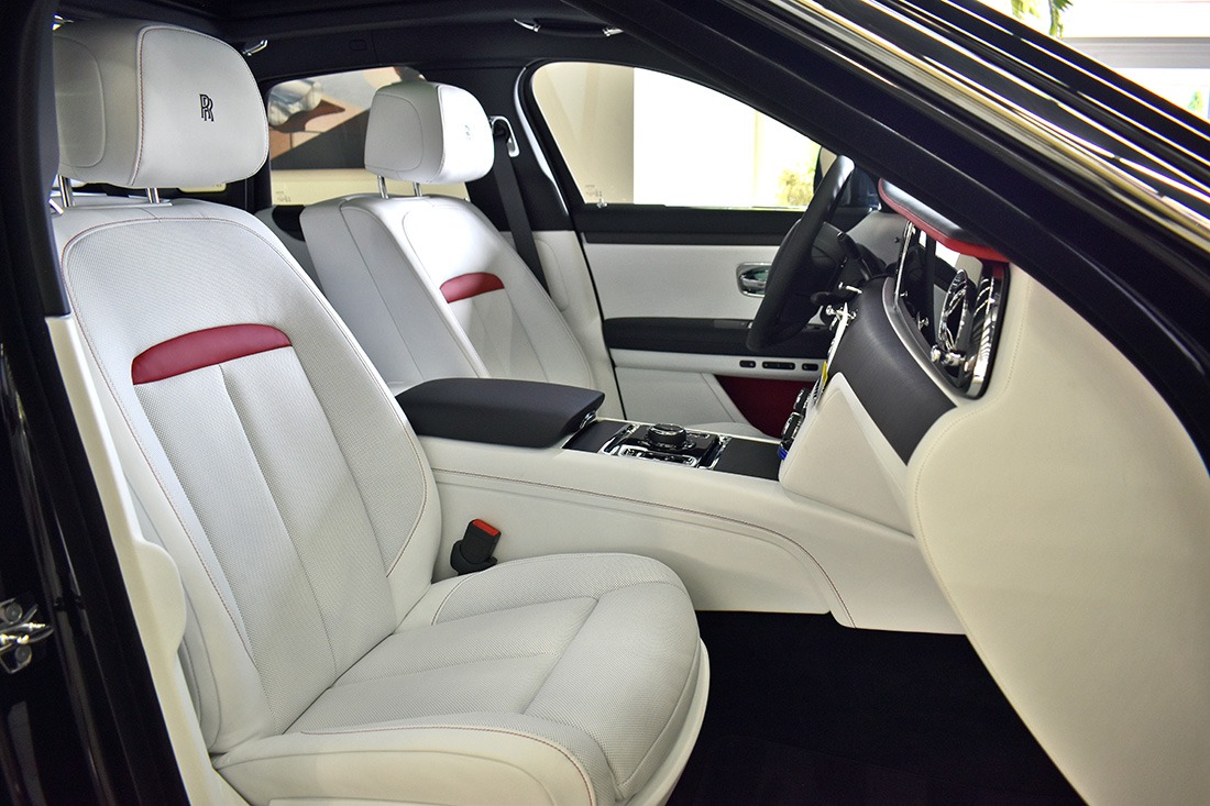 2022 Rolls-Royce Ghost Image 4