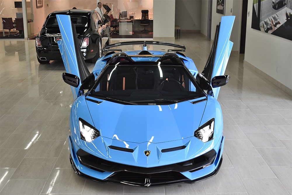 2020 Lamborghini Aventador Image 9