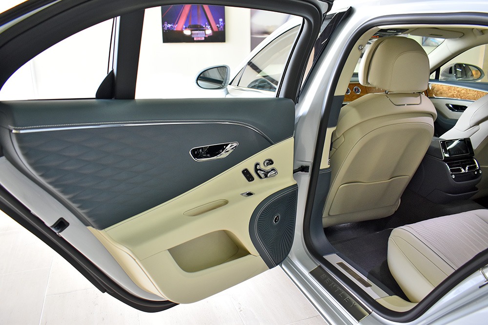 2020 Bentley Flying Spur Image 10