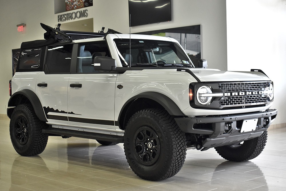 2022 Ford Bronco Image 10