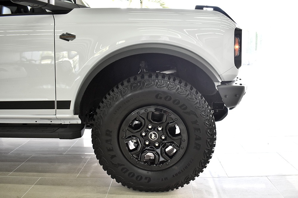 2022 Ford Bronco Image 12