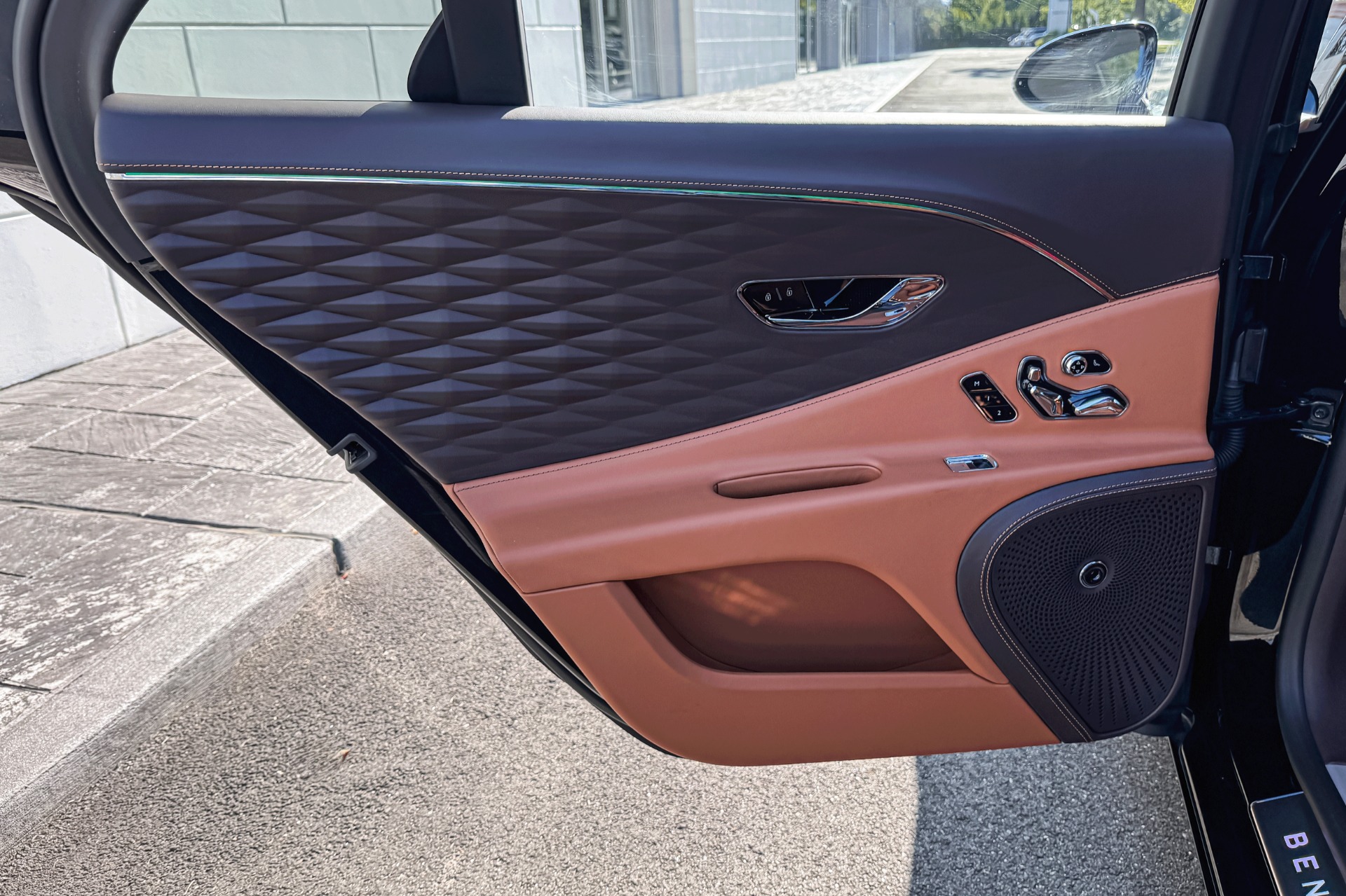 2020 Bentley Flying Spur Image 15