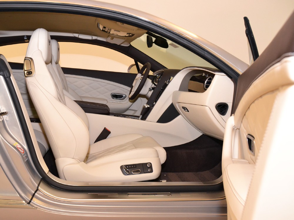 2012 Bentley Continental GT Image 17