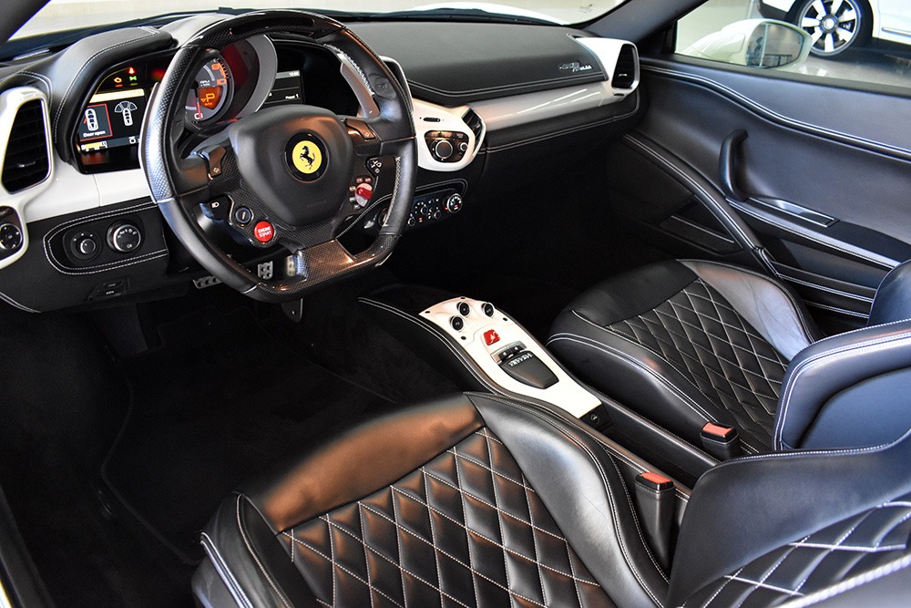 2014 Ferrari 458 Italia Image 4