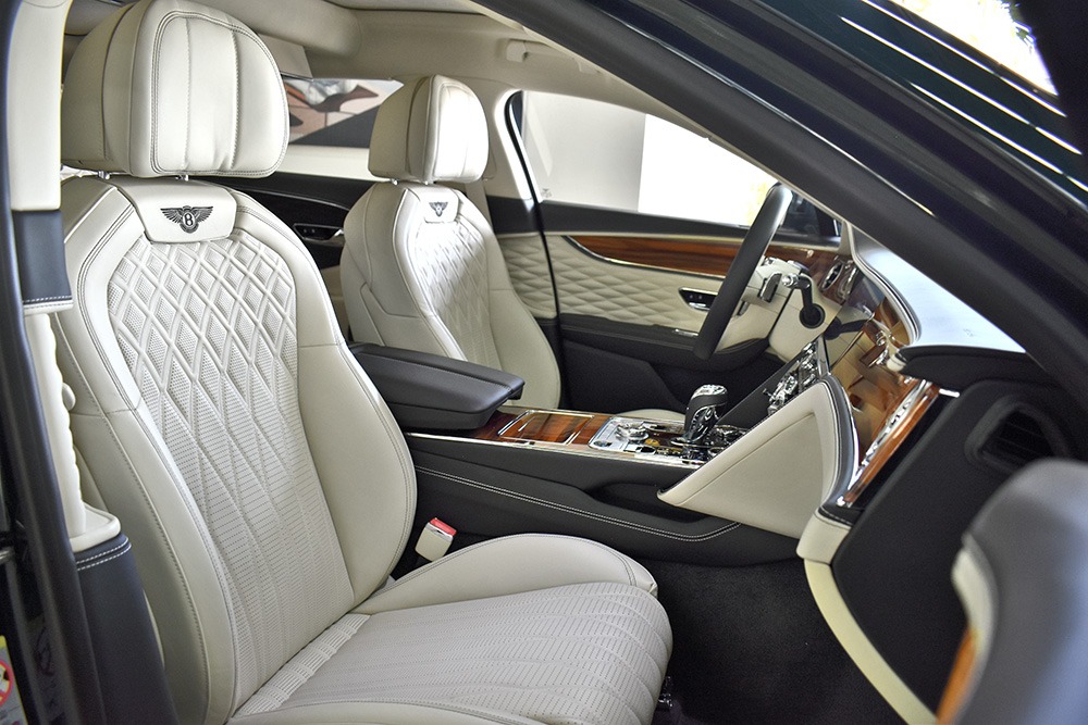 2022 Bentley Flying Spur Image 5