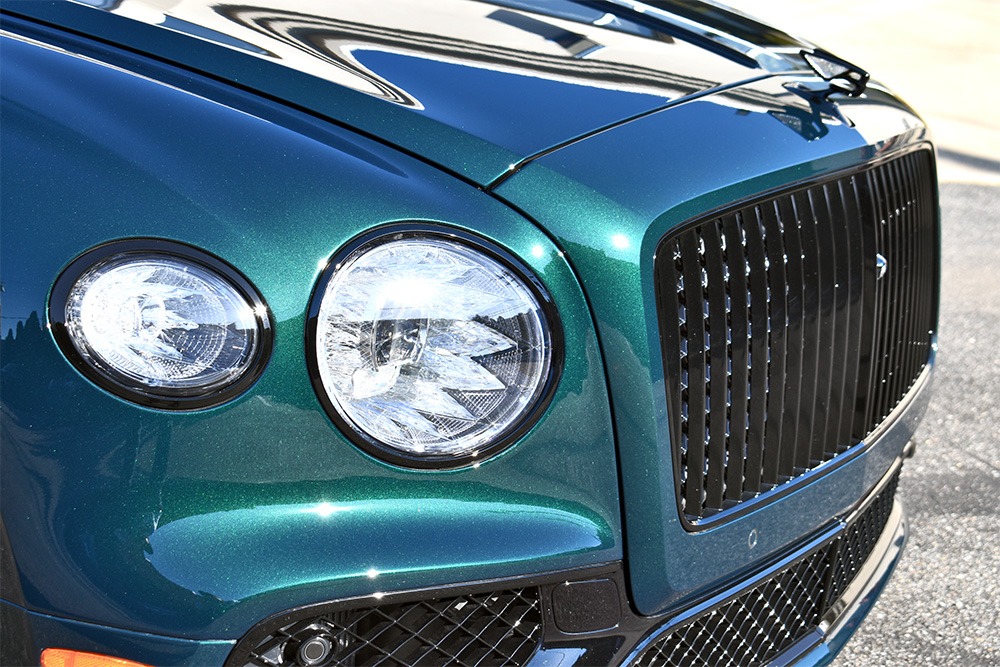 2022 Bentley Flying Spur Image 6