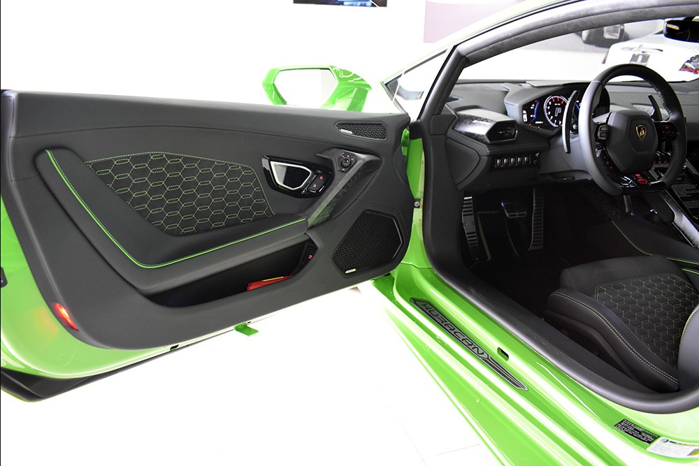 2022 Lamborghini Huracan Image 7