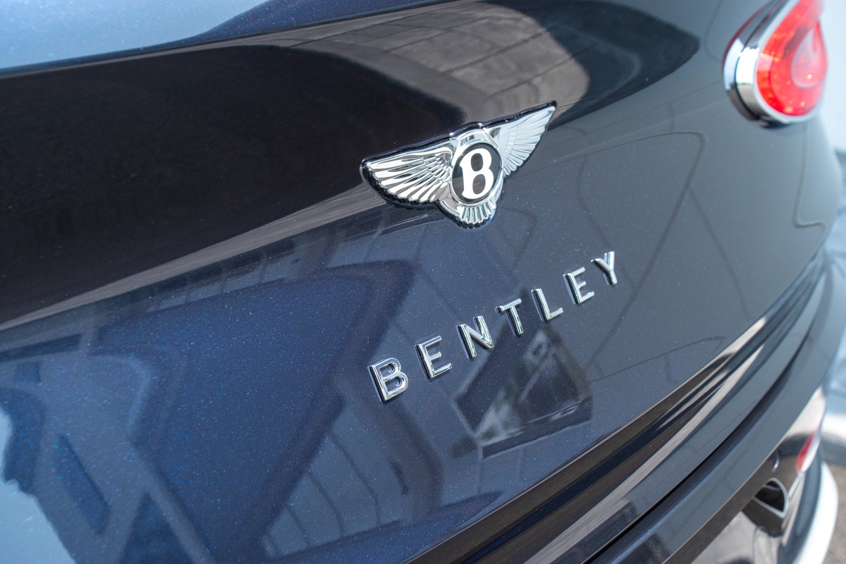 2023 Bentley Bentayga Image 46