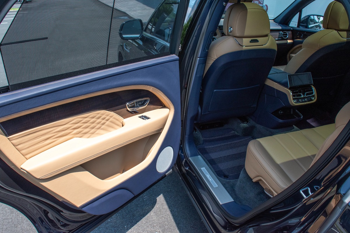 2023 Bentley Bentayga Image 49
