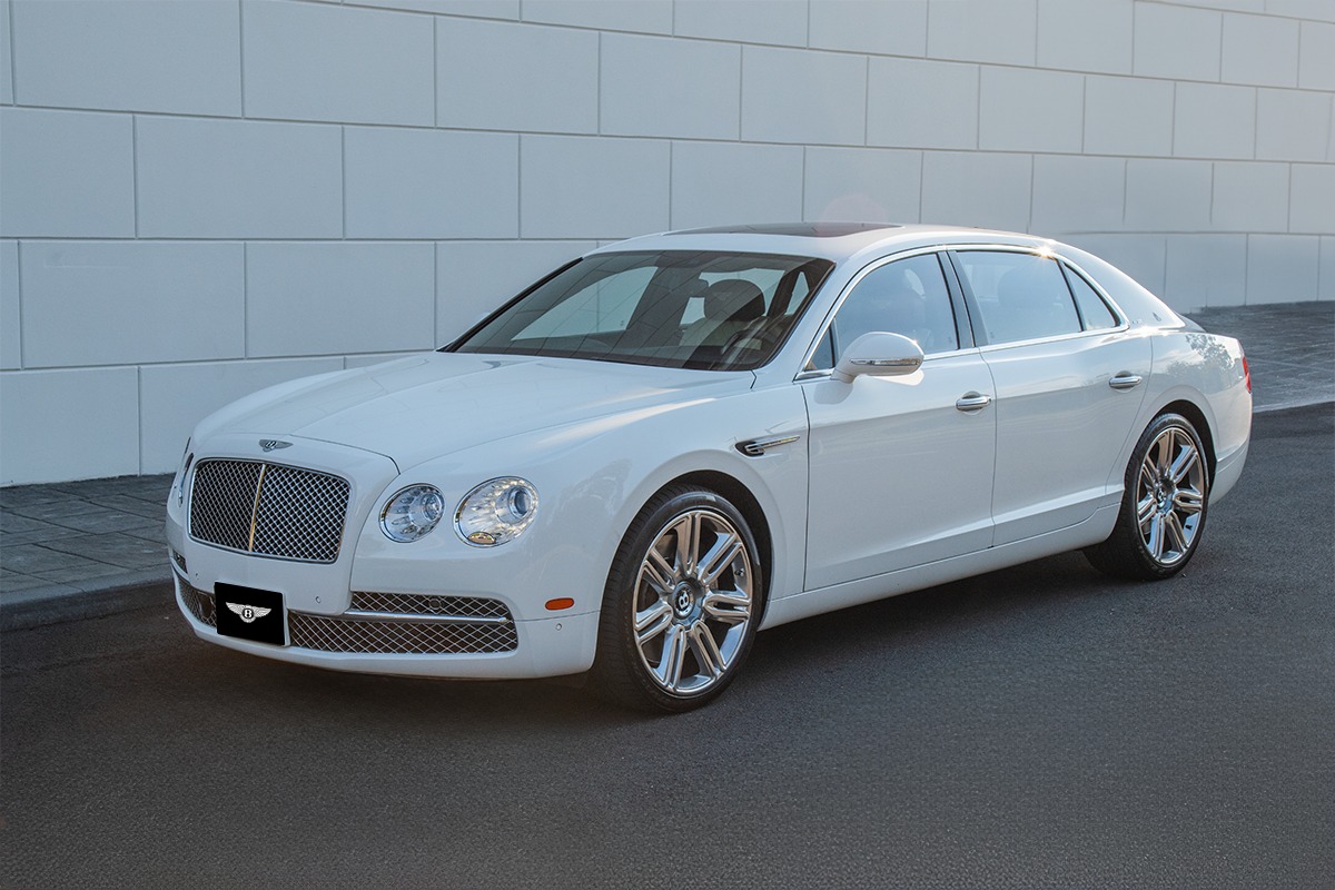 2018 Bentley Flying Spur Image 14