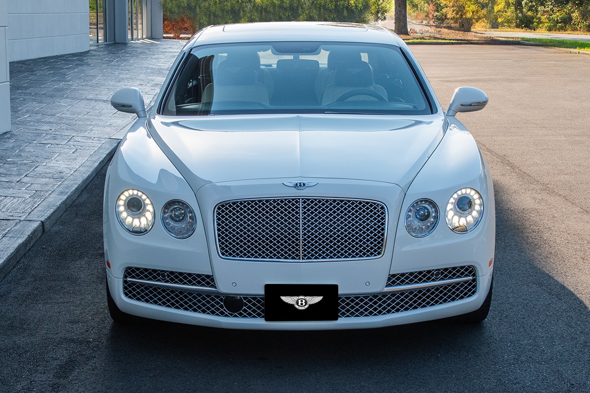 2018 Bentley Flying Spur Image 17
