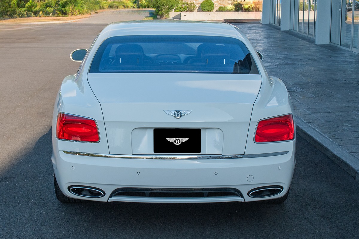 2018 Bentley Flying Spur Image 5