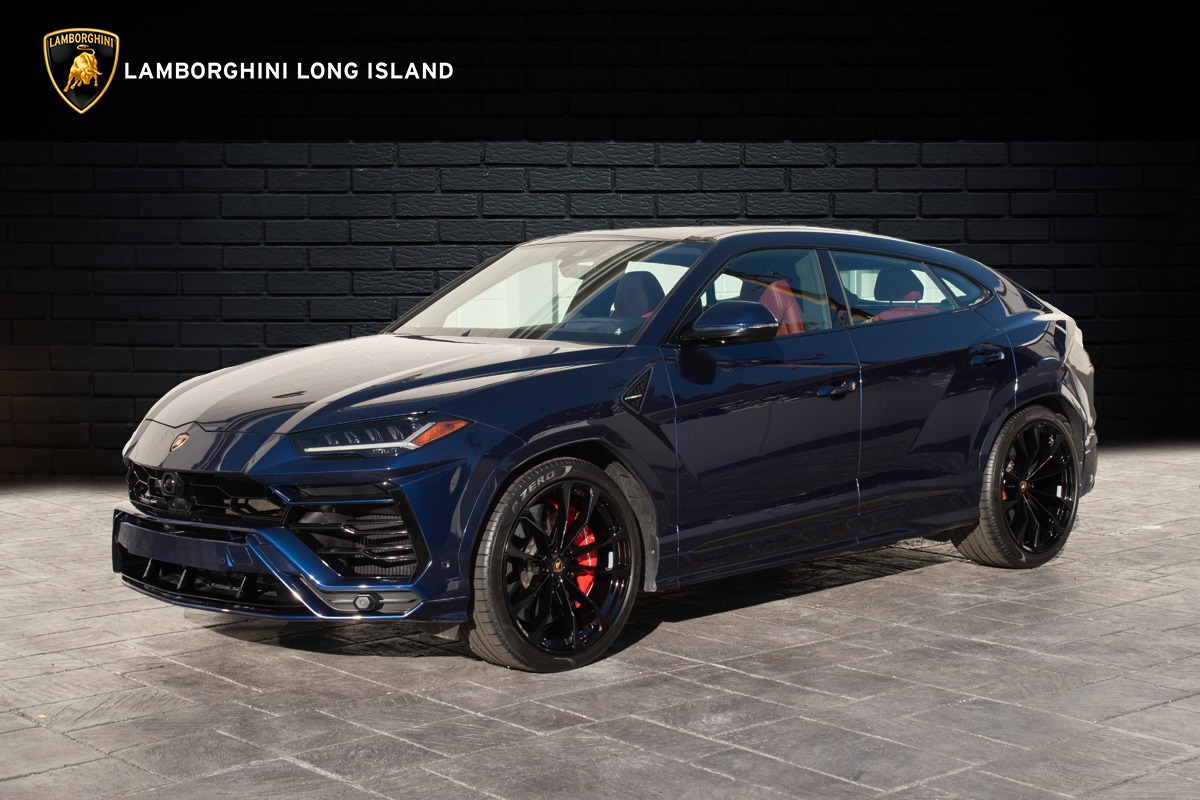 2022 Lamborghini Urus Image 1