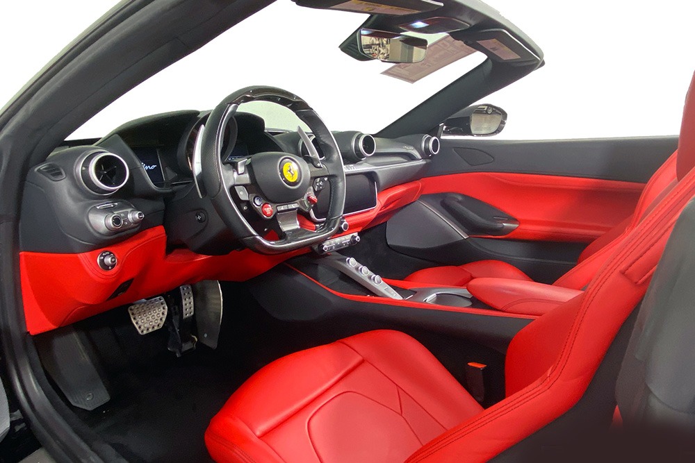 2019 Ferrari Portofino Image 3