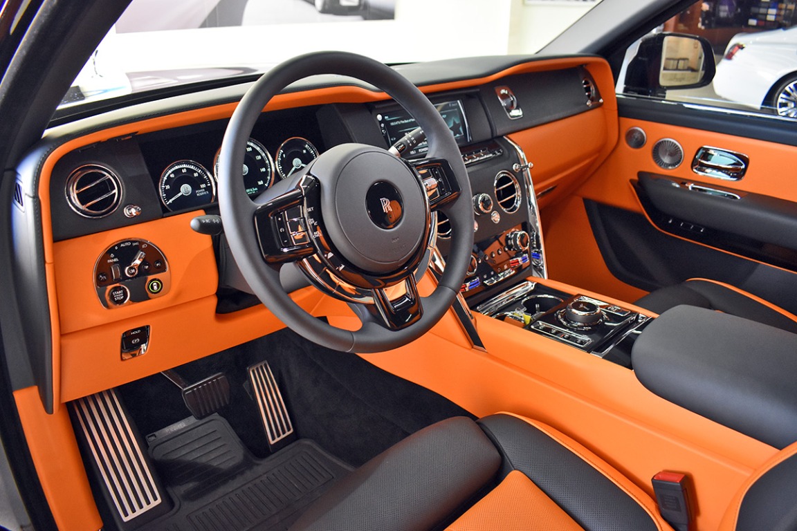 2021 Rolls-Royce Cullinan Image 3