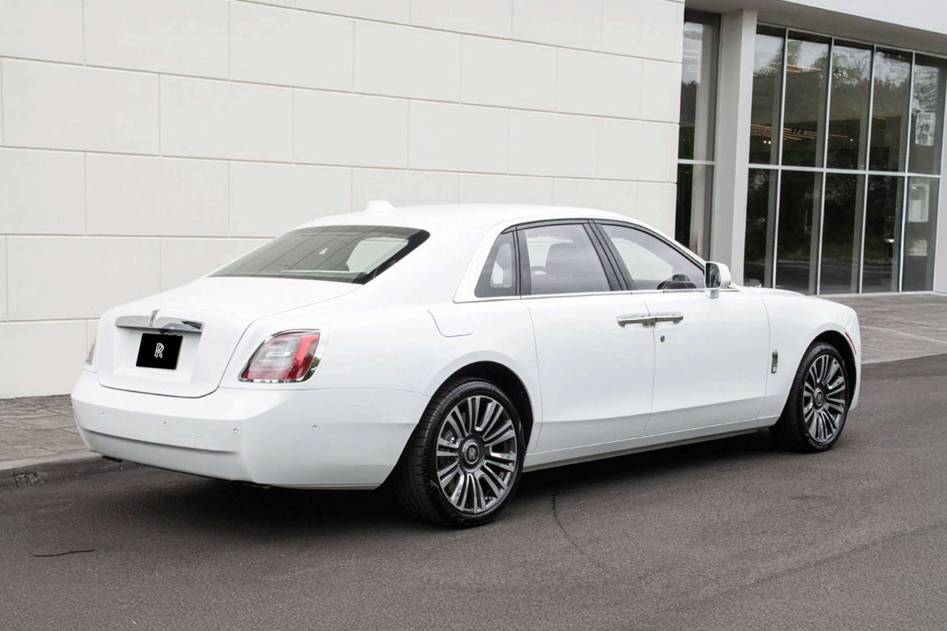 2023 Rolls-Royce Ghost Image 13