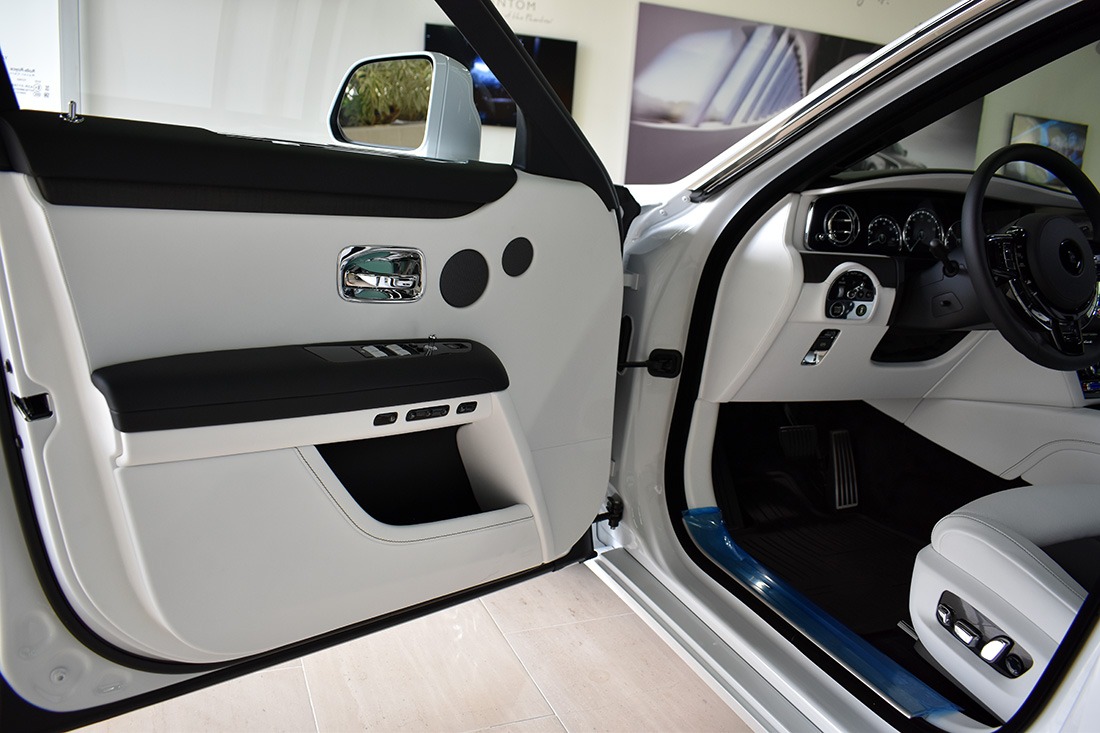 2023 Rolls-Royce Ghost Image 9