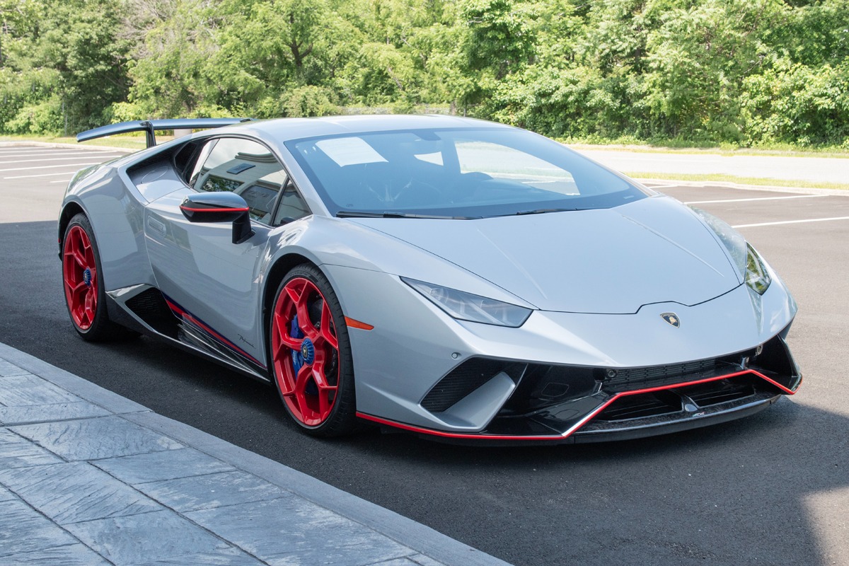 2018 Lamborghini Huracan Image 9